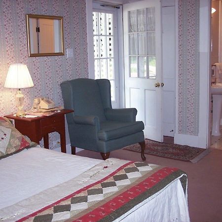 Glen Oaks Inn Intervale ภายนอก รูปภาพ